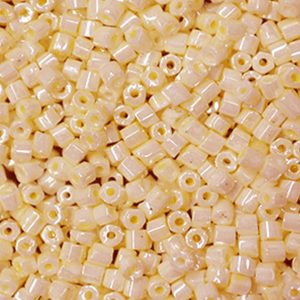 Beige 019