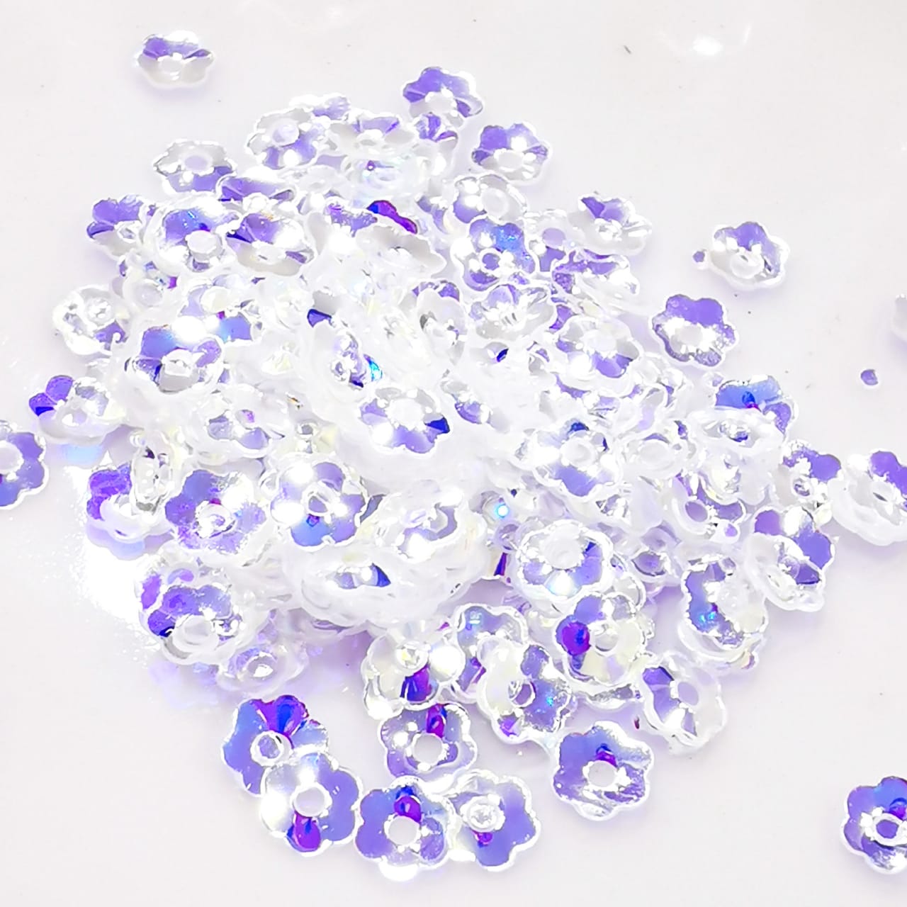 Flor Blanca Tornasol 4MM JP (A)